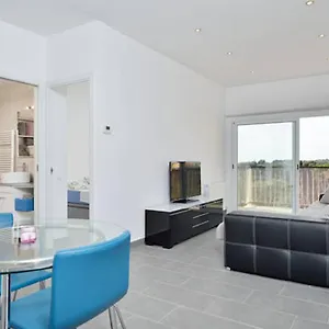 Apartamento Cosy Well Situed With Sea View, Vilanova i la Geltrú