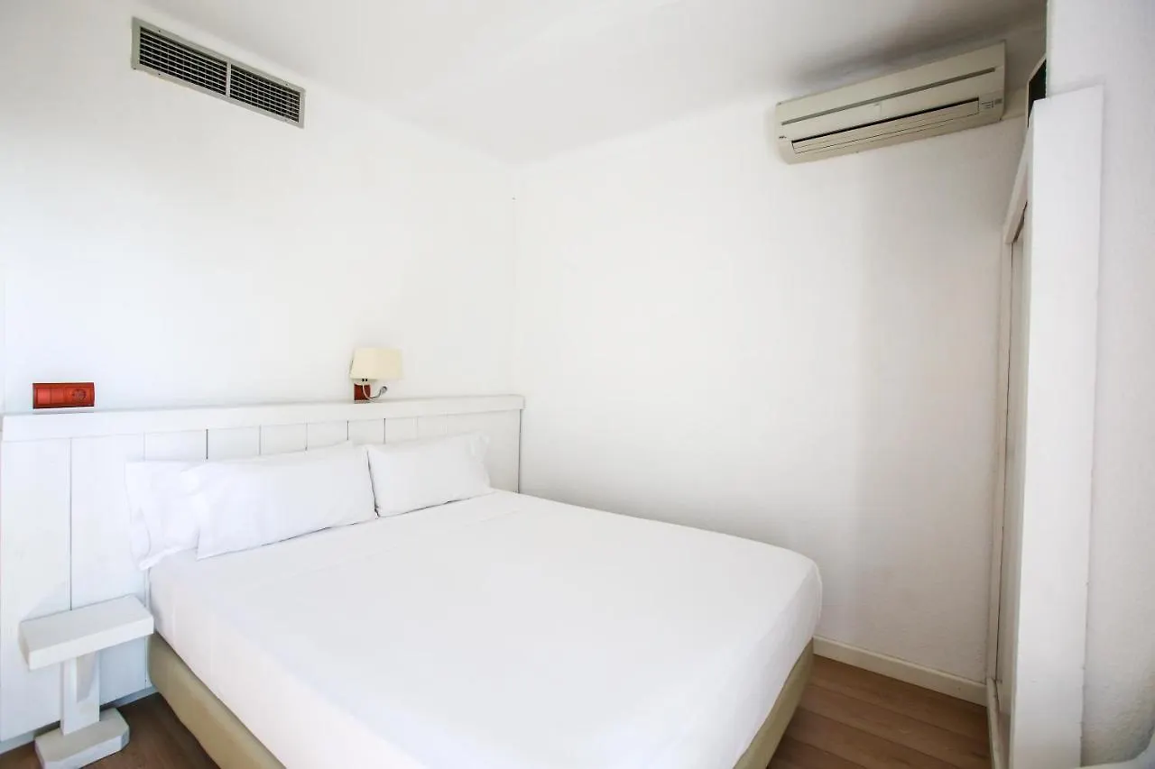 Solvi Hotel - Adults Only فيلانوفا إي لا خيلترا