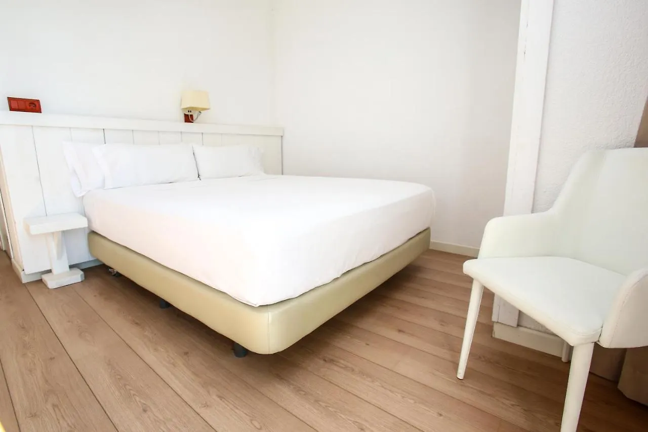 Solvi Hotel - Adults Only فيلانوفا إي لا خيلترا 2*,  إسبانيا