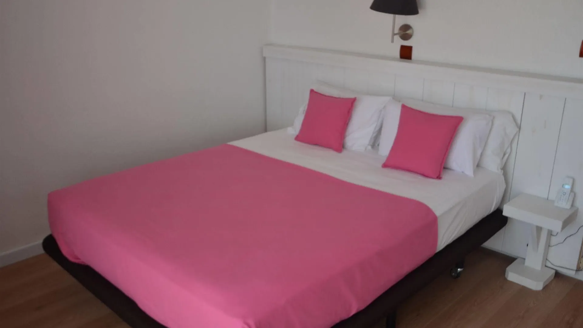 Solvi Hotel - Adults Only فيلانوفا إي لا خيلترا